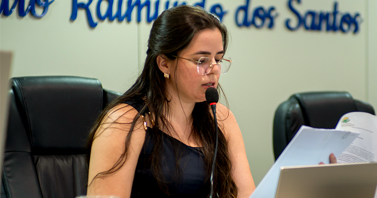 No momento você está vendo Vereadora apoia incentivo à saúde e cobra atenção a técnicos em saúde bucal