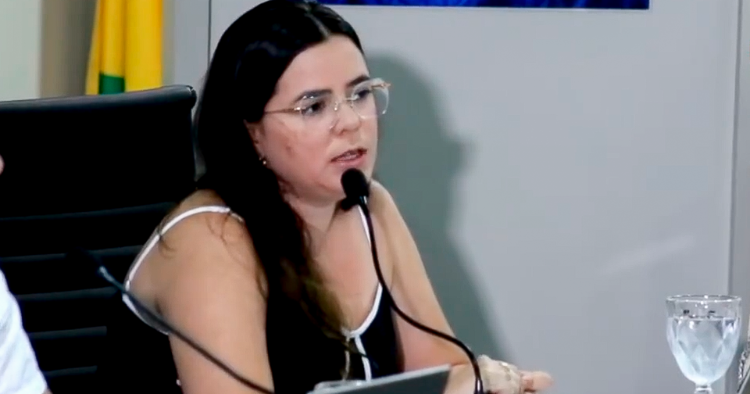 Leia mais sobre o artigo Vereadora cobra CAGEPA e destaca importância do Legislativo